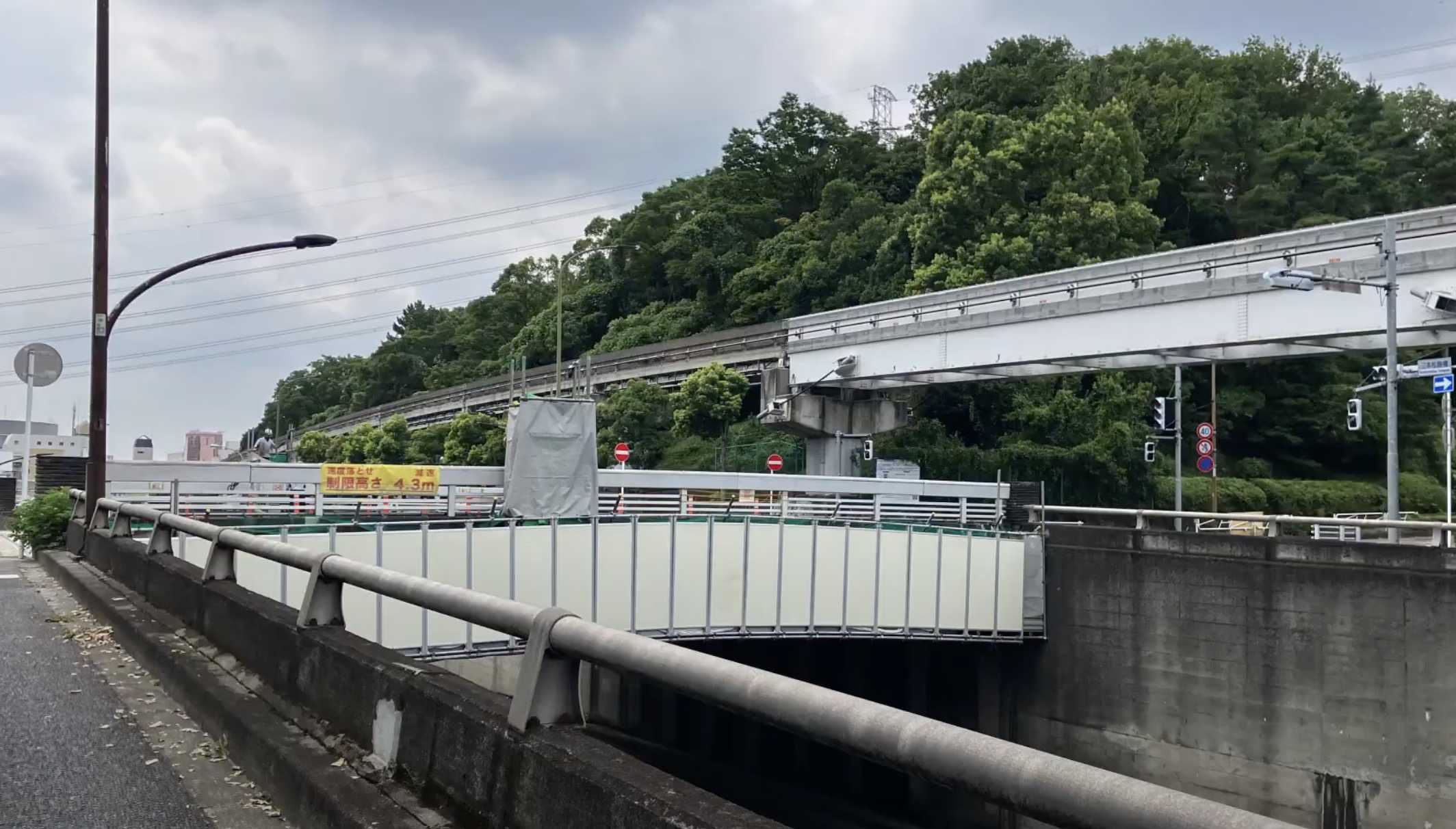 吊り足場とは