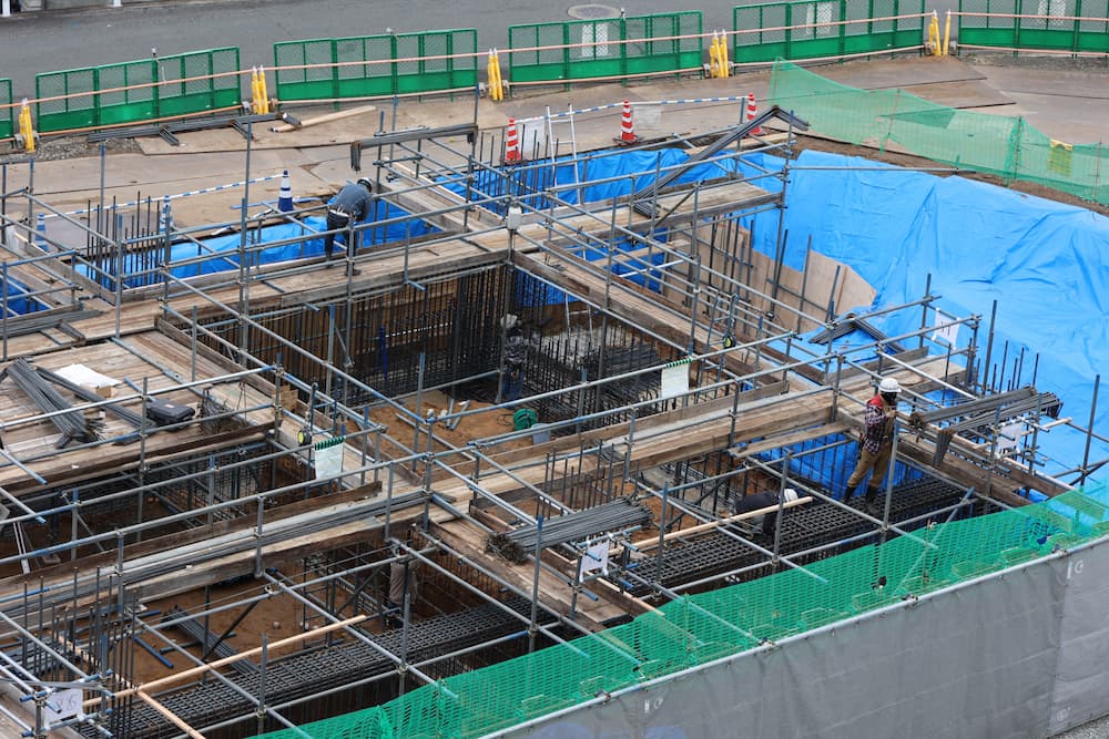 地足場とは「新築基礎工事に使われる掘削底の足場」