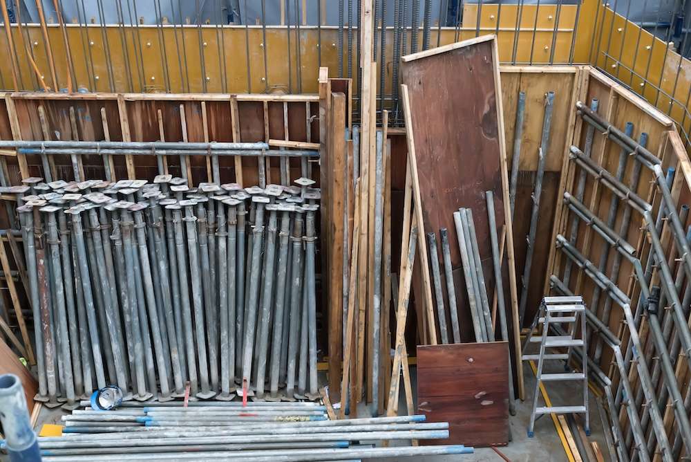 【支保工と足場の違い4】使用する資材